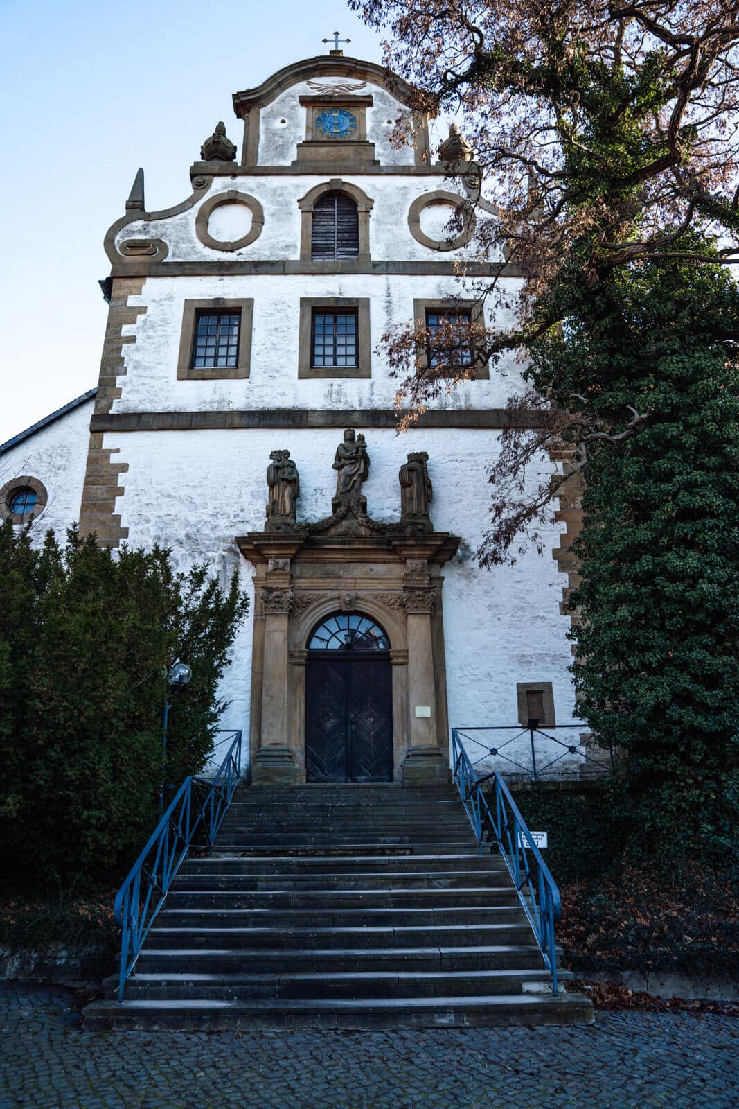 Hochzeitsfotograf aus Wolfsburg begleitet eine Hochzeit in der Kirche Ringelheim in Salzgitter