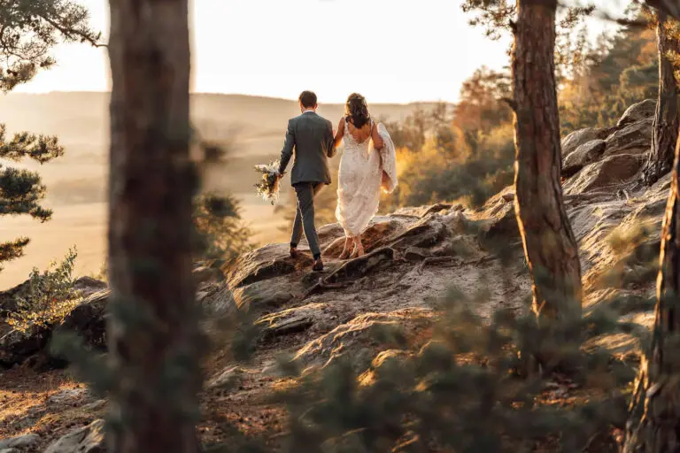 Romantisches Brautpaarshooting im Harz bei Sonnenuntergang – Hochzeitsfotograf Hannover
